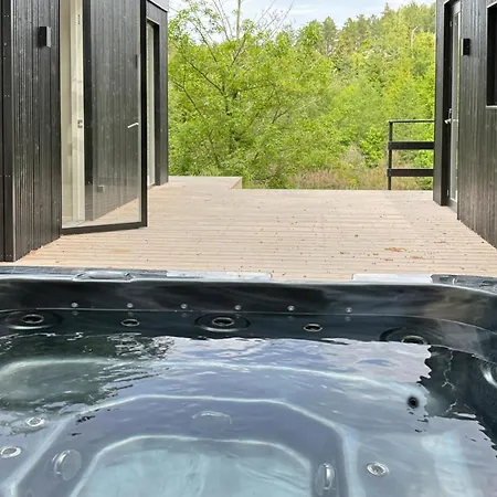 3 Bedroom Cozy In *